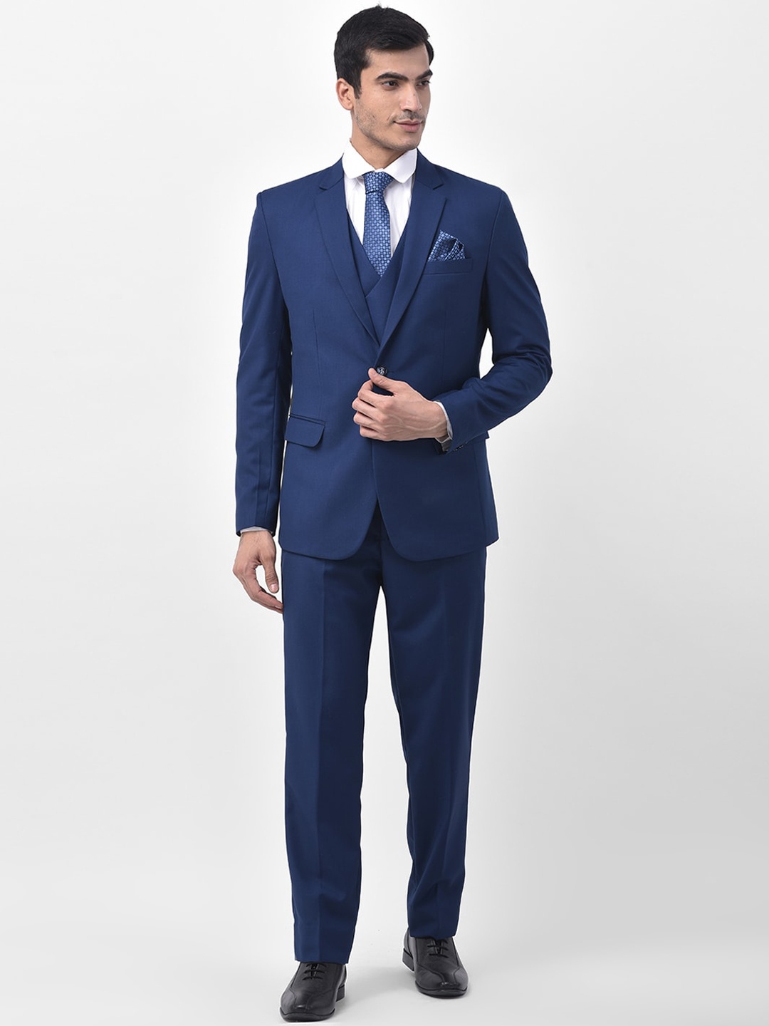 

LUXURAZI Men Blue Solid Tailored-Fit Single-Breasted Three-Piece Formal Suit