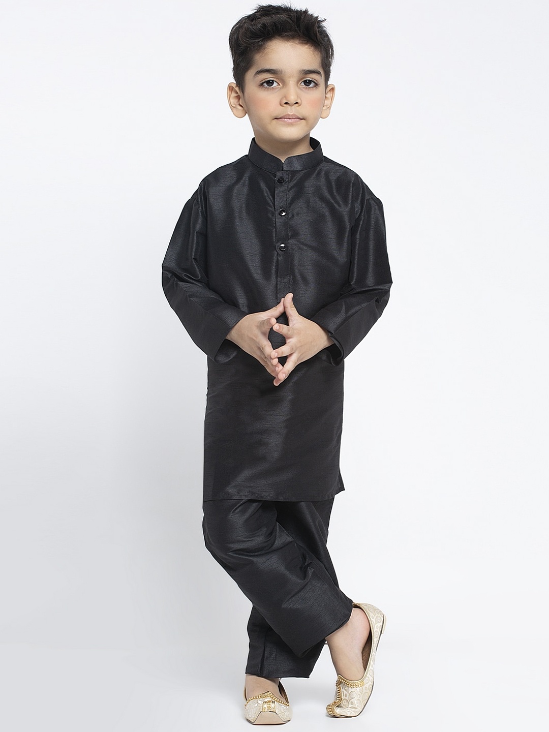 

MAXENCE Boys Black Solid Kurta with Pyjamas