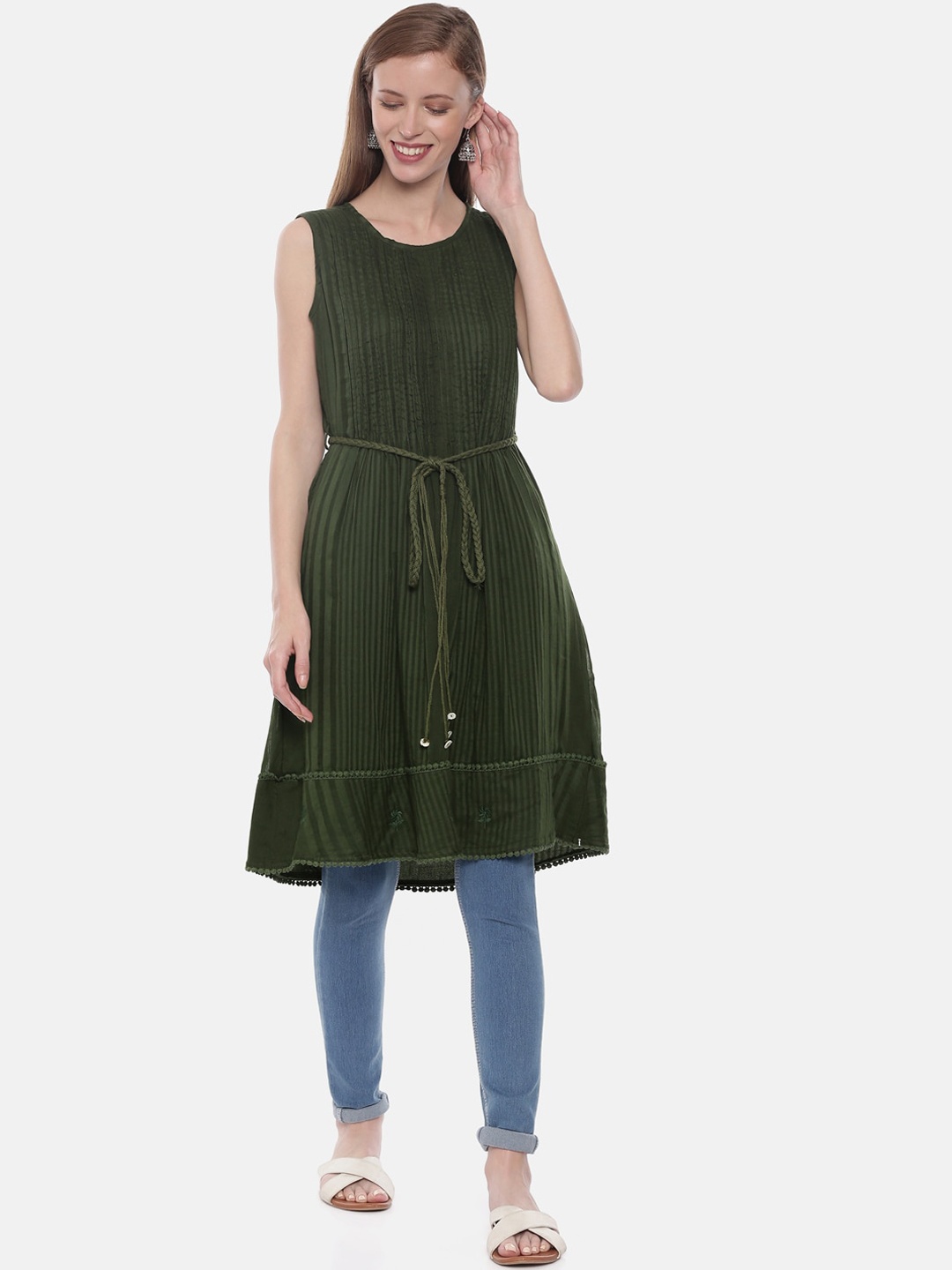 

Neerus Women Green Solid Anarkali Kurta