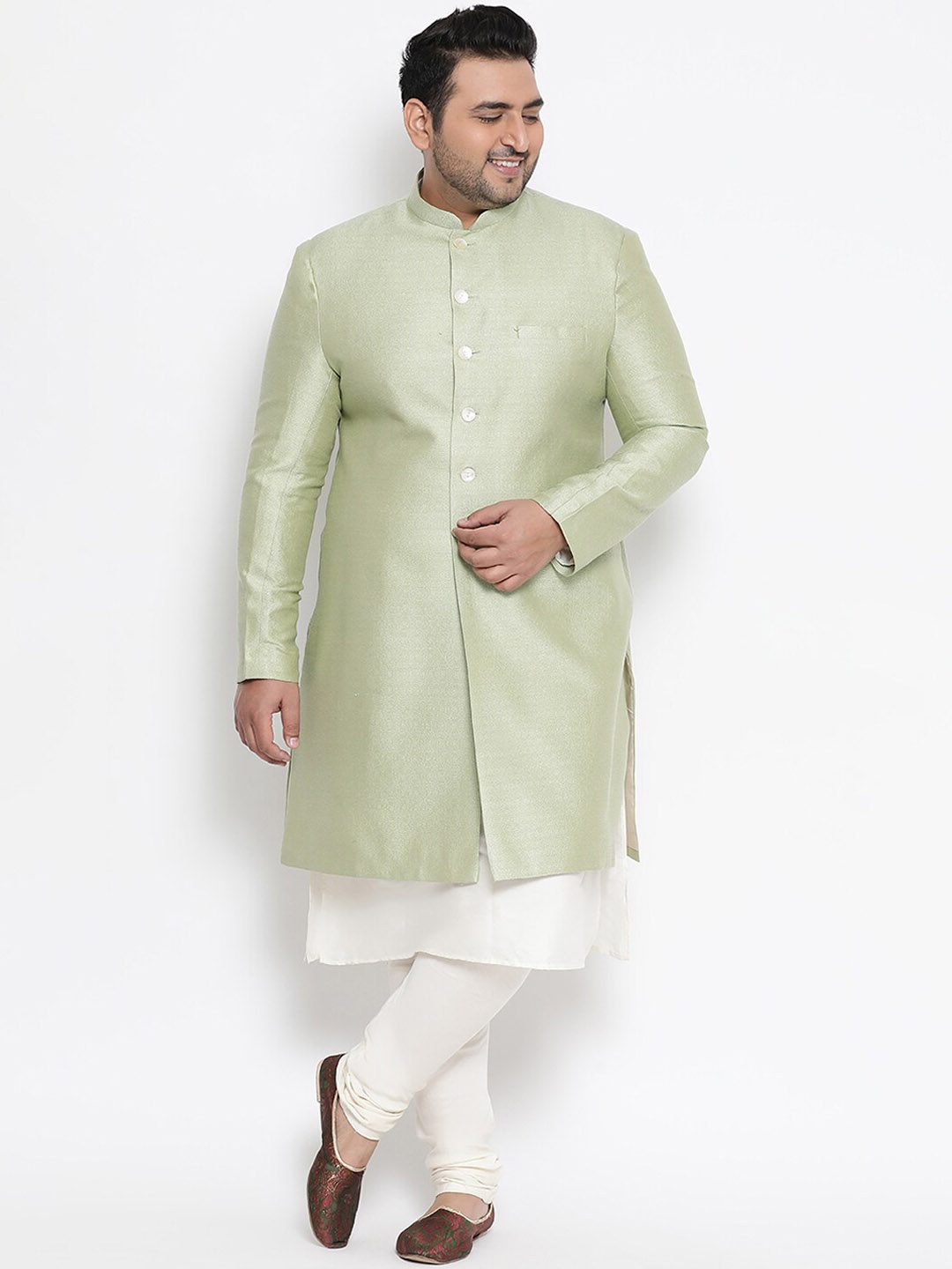 

KISAH PLUS Men Green & White Woven Design Indowestern Sherwani Set