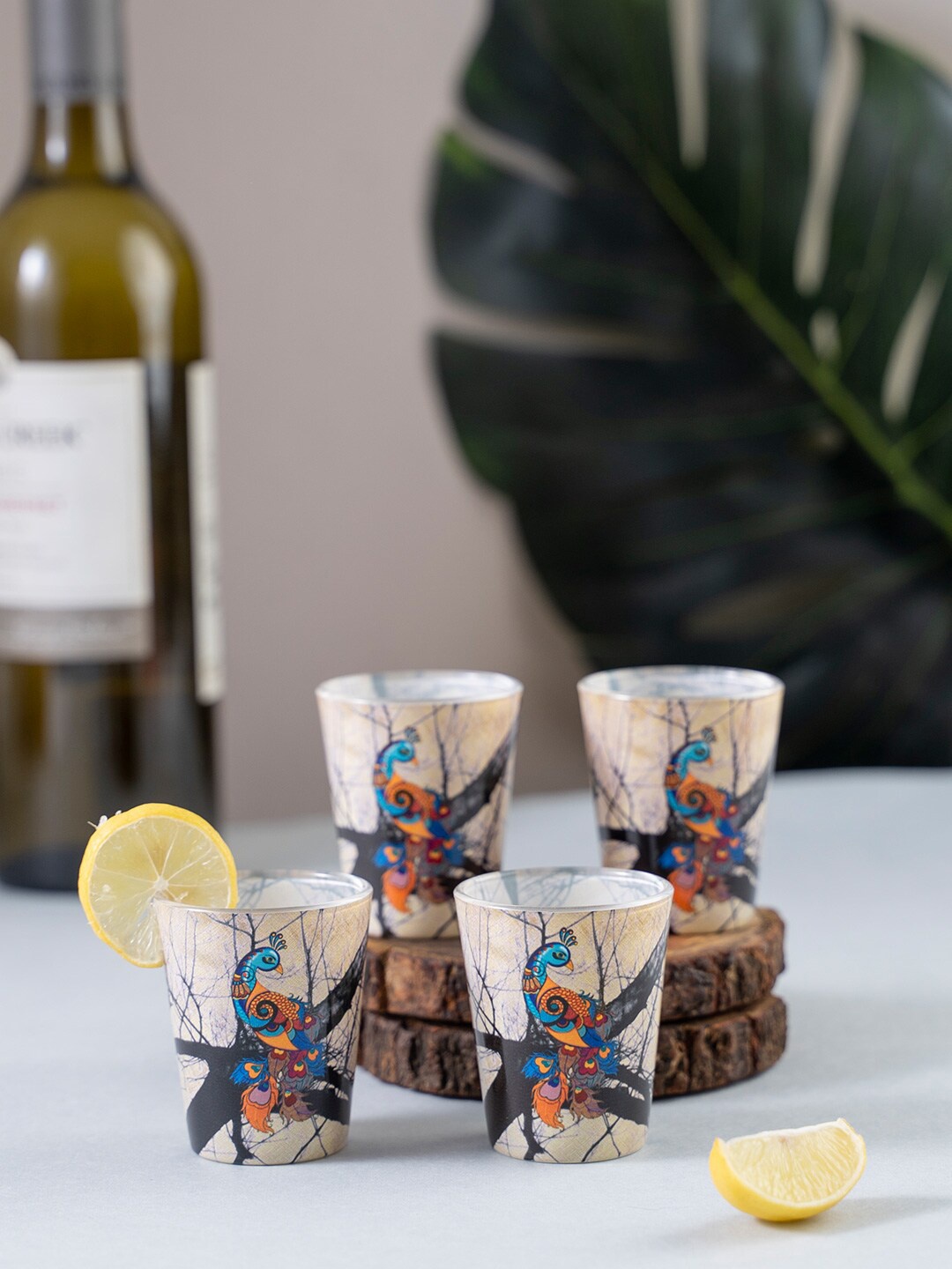 

KOLOROBIA Set of 4 Beige & Black Charismatic Peacock Shot Glasses 30 ml