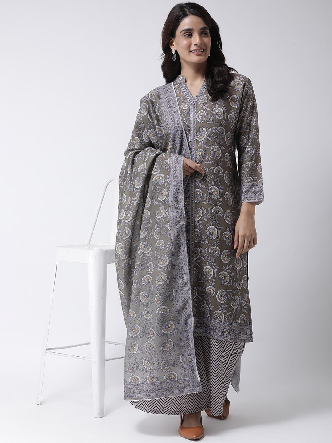 

Hangup Women Grey & White Printed Dupatta