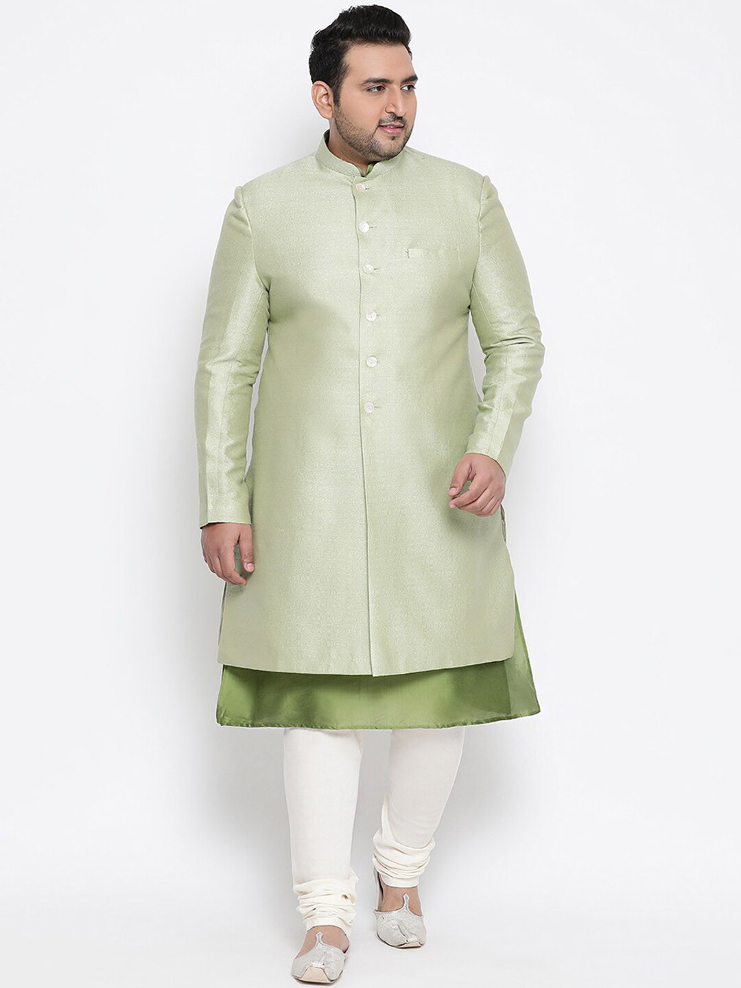 

KISAH PLUS Men Green & White Self Design Indowestern Sherwani Set