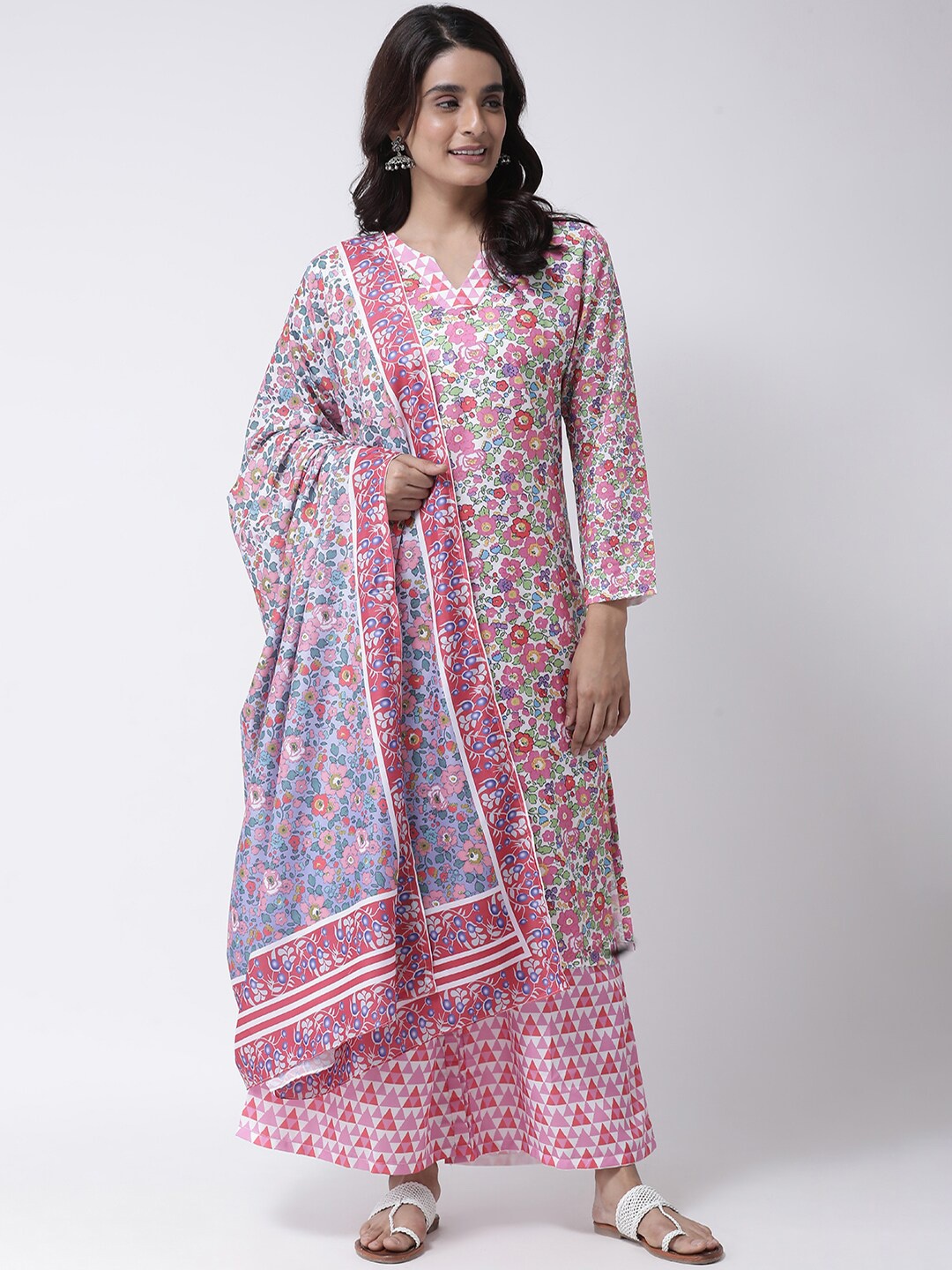 

Hangup Women Pink & Blue Floral Printed Hangup Dupatta