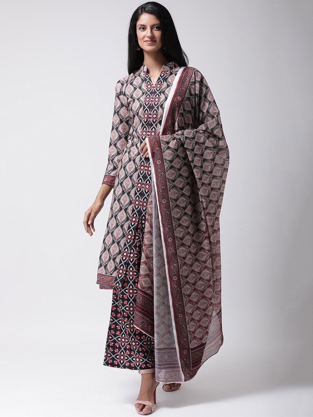 

Hangup Women Black & Red Printed Dupatta