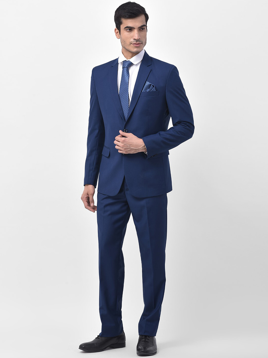 

LUXURAZI Men Blue Solid Tailored-Fit Single-Breasted Formal Suit