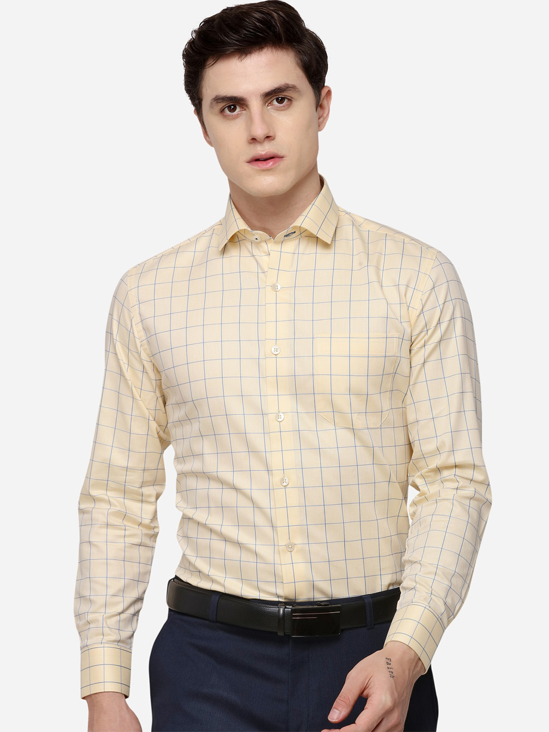 

METAL Men Yellow Slim Fit Checked Casual Shirt