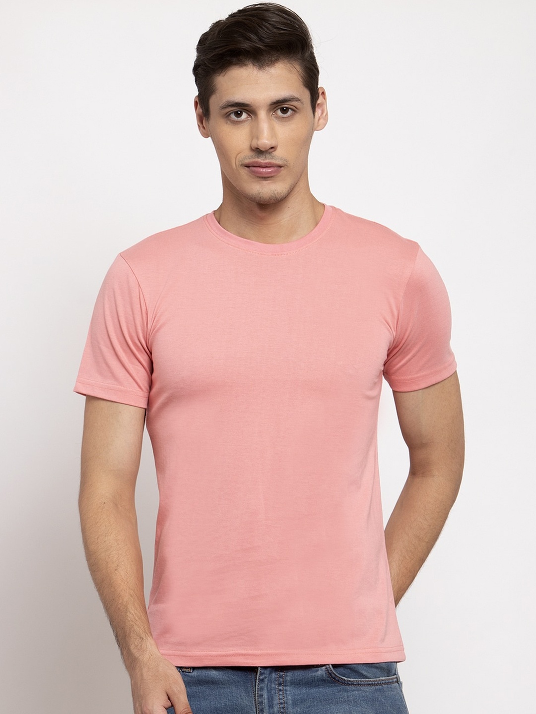 

Friskers Men Pink Solid Round Neck T-shirt