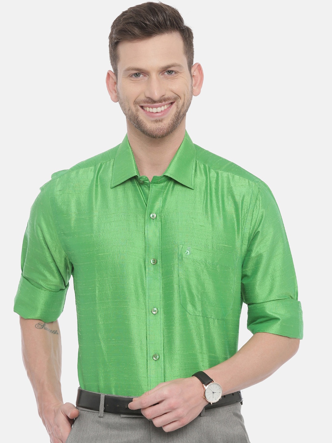 

Khoday Williams Men Green Regular Fit Solid Casual Shirt