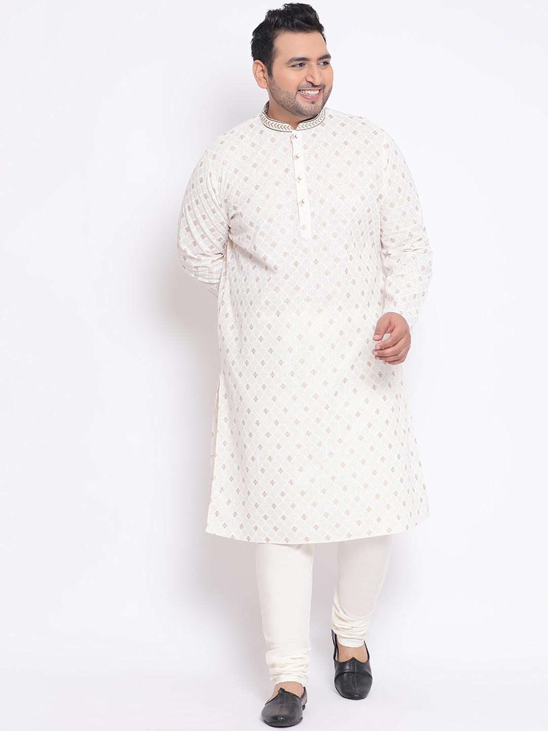 

KISAH PLUS Men White & Gold-Toned Printed Straight Kurta