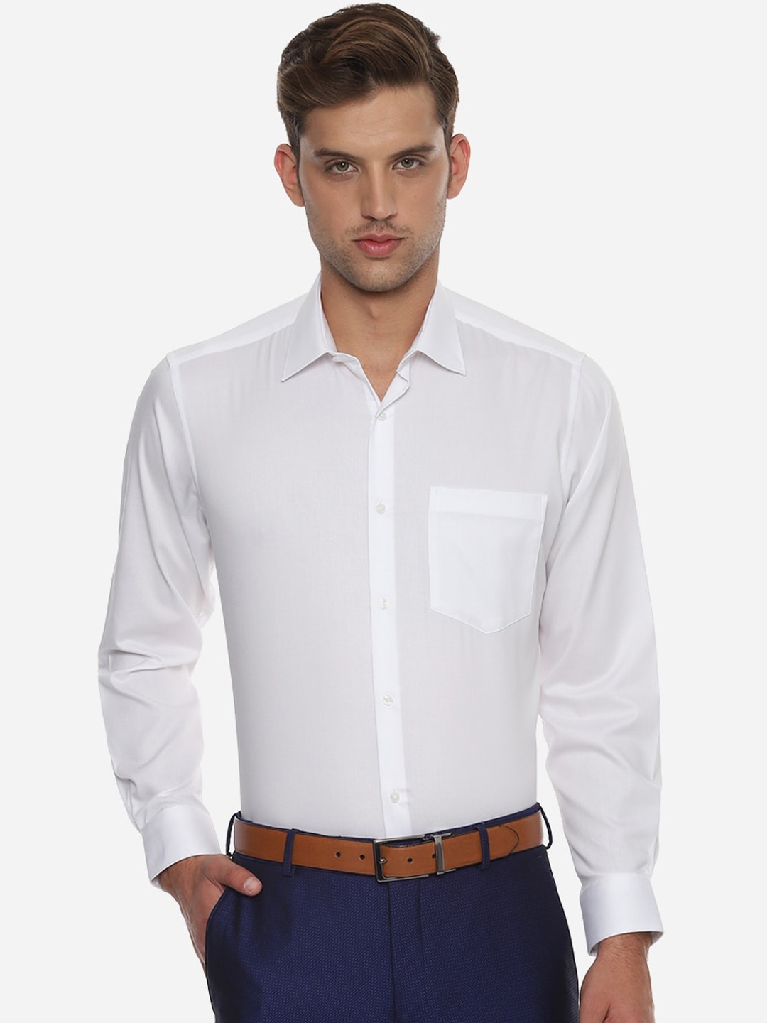 

Van Heusen Men White Regular Fit Solid Formal Shirt