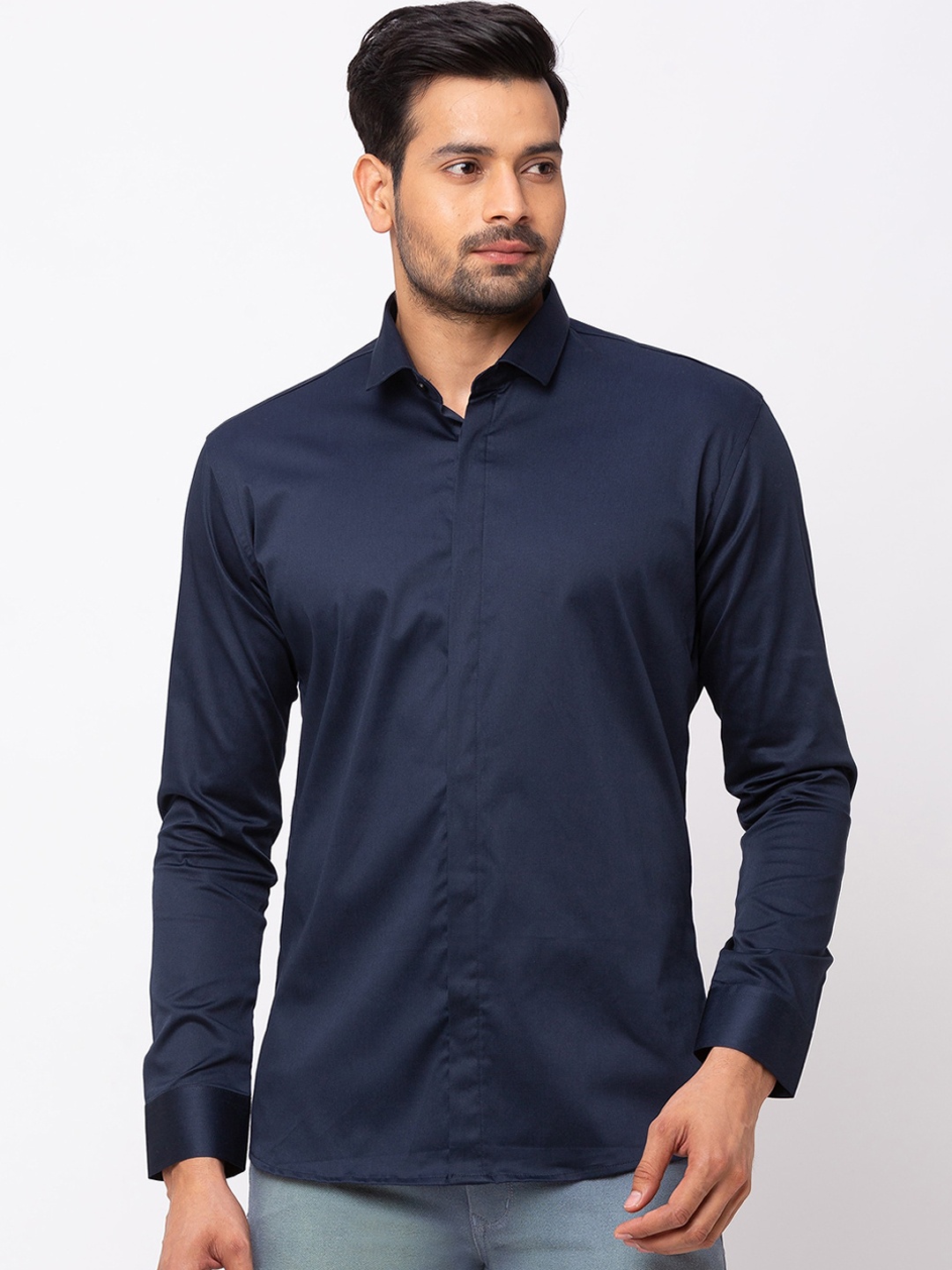 

mode de base Men Navy Blue Slim Fit Solid Casual Shirt