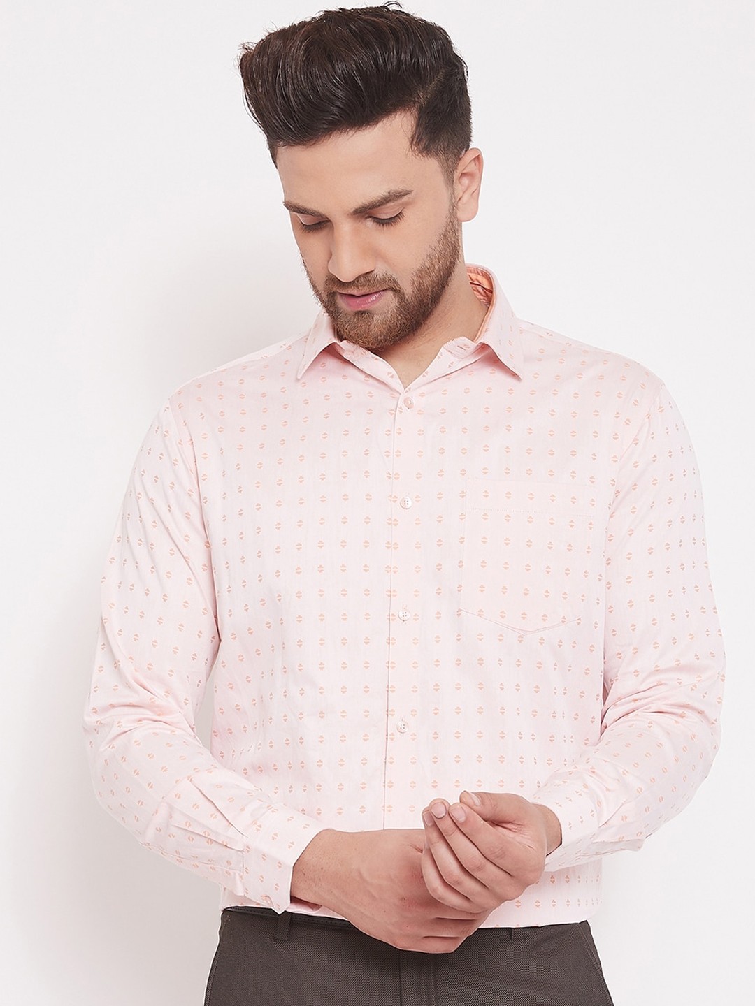 

Canary London Men Peach-Coloured Slim Fit Printed Casual Shirt