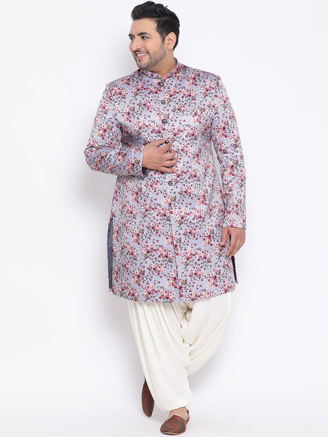

KISAH PLUS Men Blue & White Printed Indowestern Sherwani With Dhoti Pants