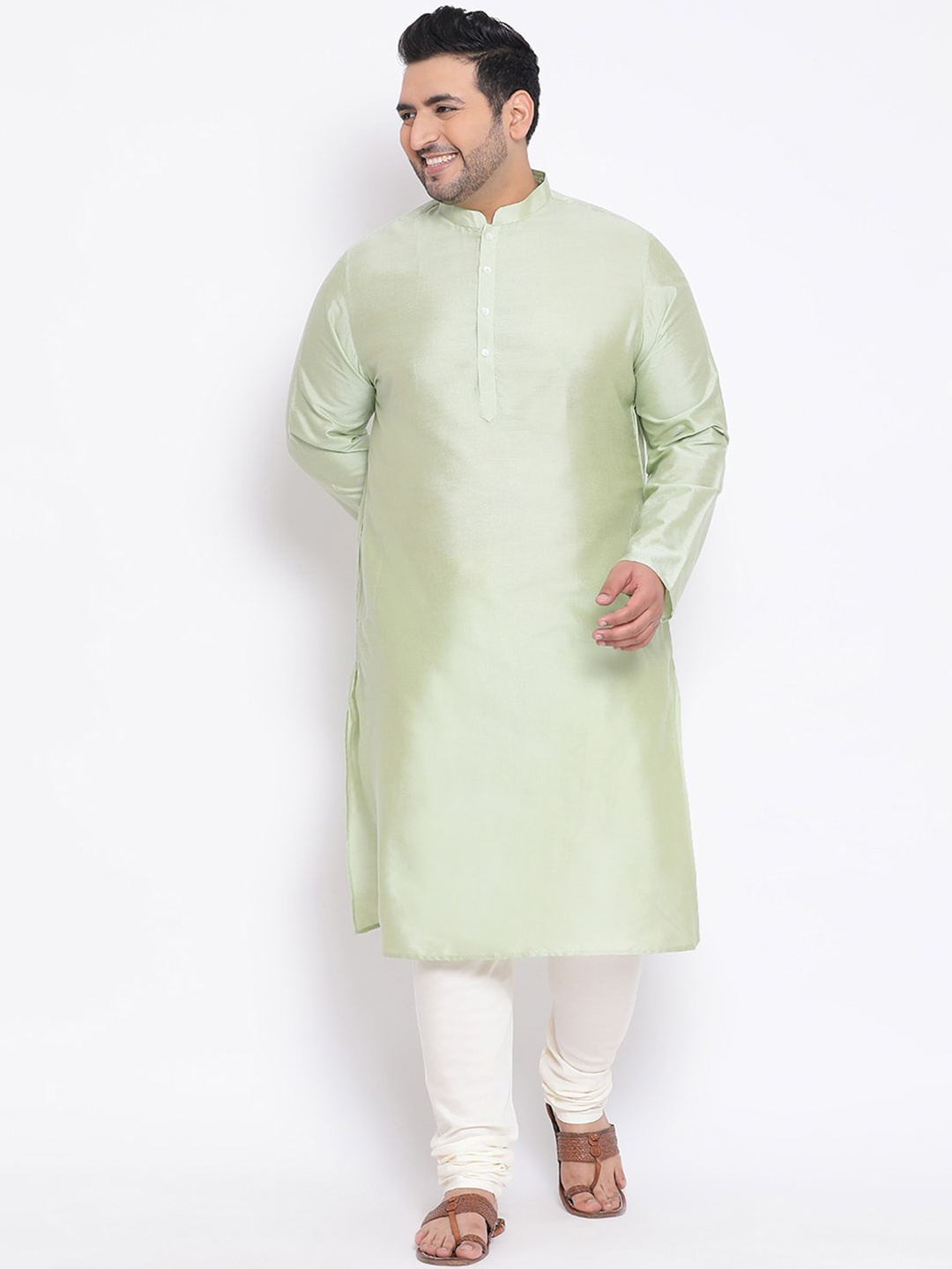 

KISAH PLUS Men Green Solid Straight Kurta