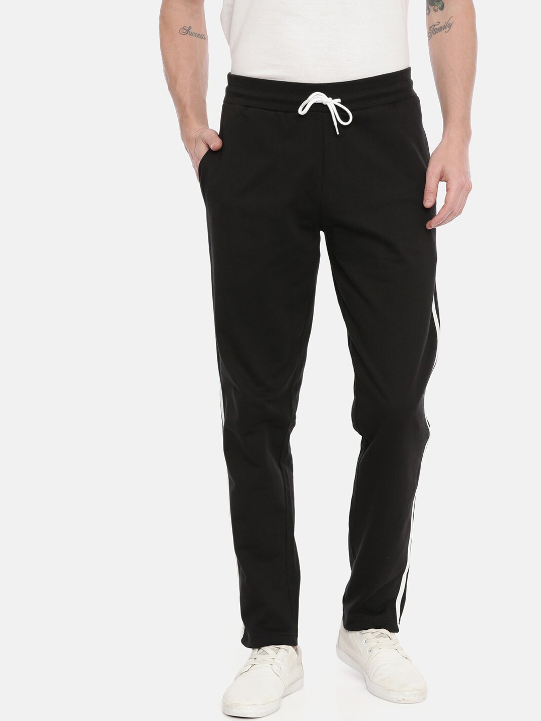 

Classic Polo Men Black Solid Track Pants