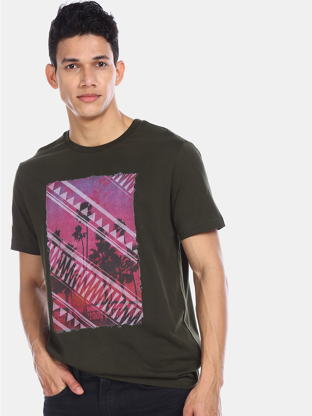

Aeropostale Men Green Printed Round Neck T-shirt