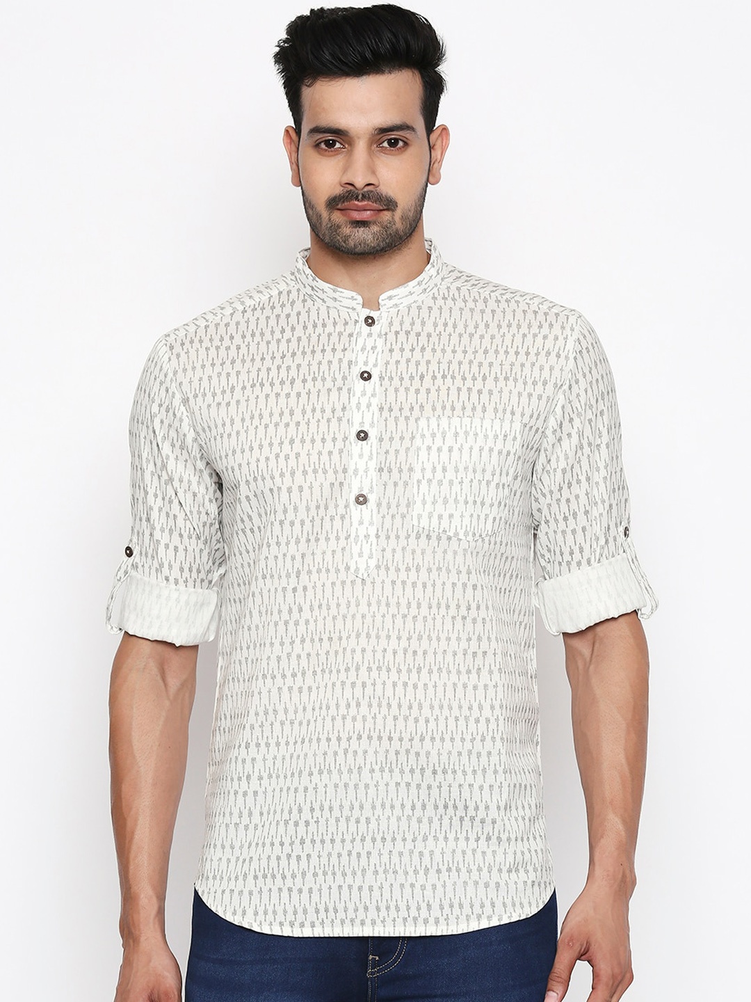 

indus route by Pantaloons Men Off-White Woven Design Straight Kurta