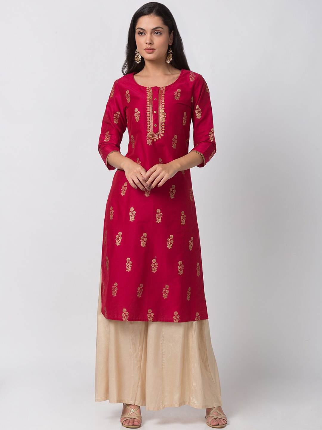 

Ethnicity Women Fuchsia Pink Floral Embroidered Straight Kurta
