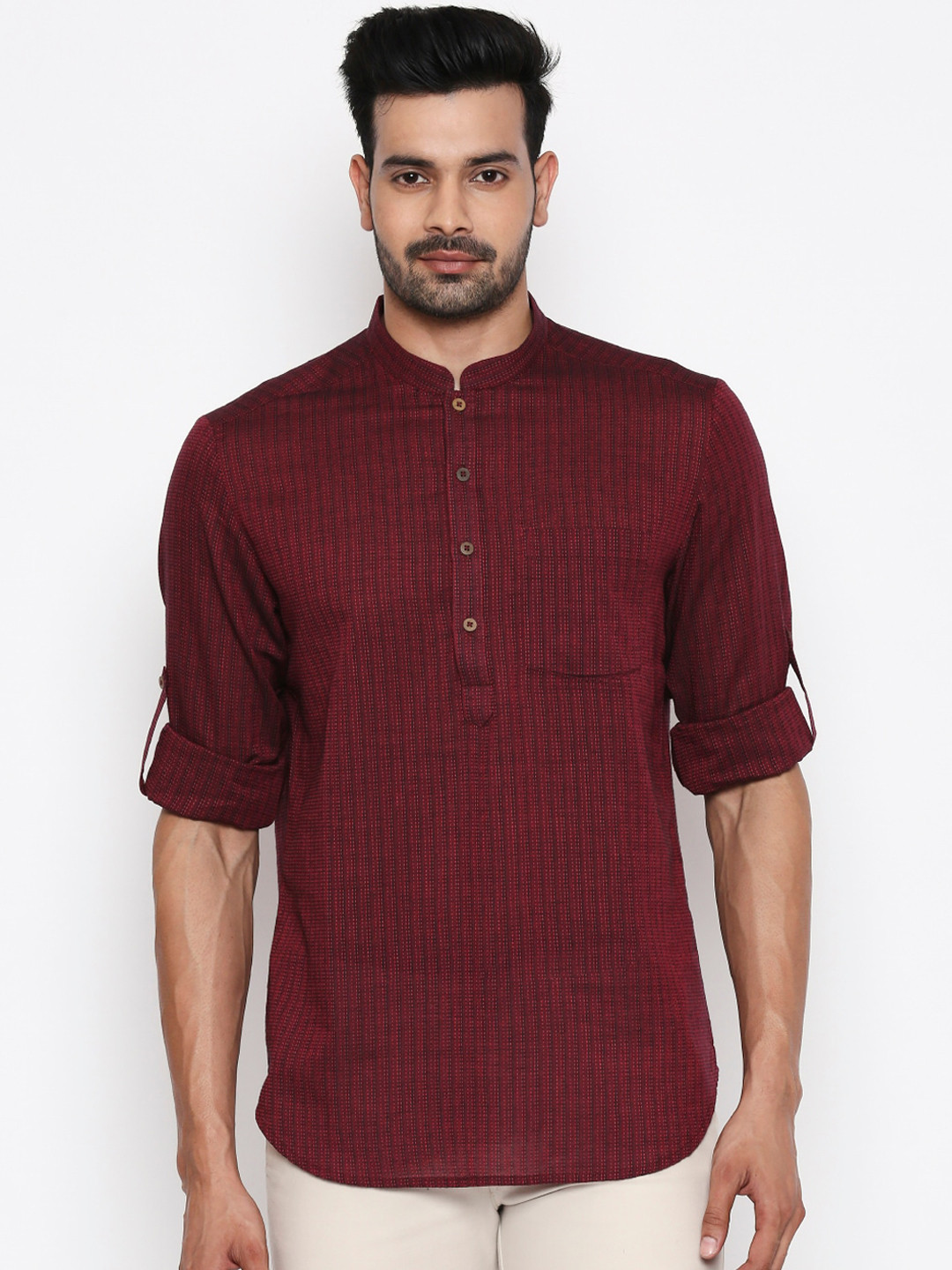 

indus route by Pantaloons Men Maroon Solid Straight Kurta