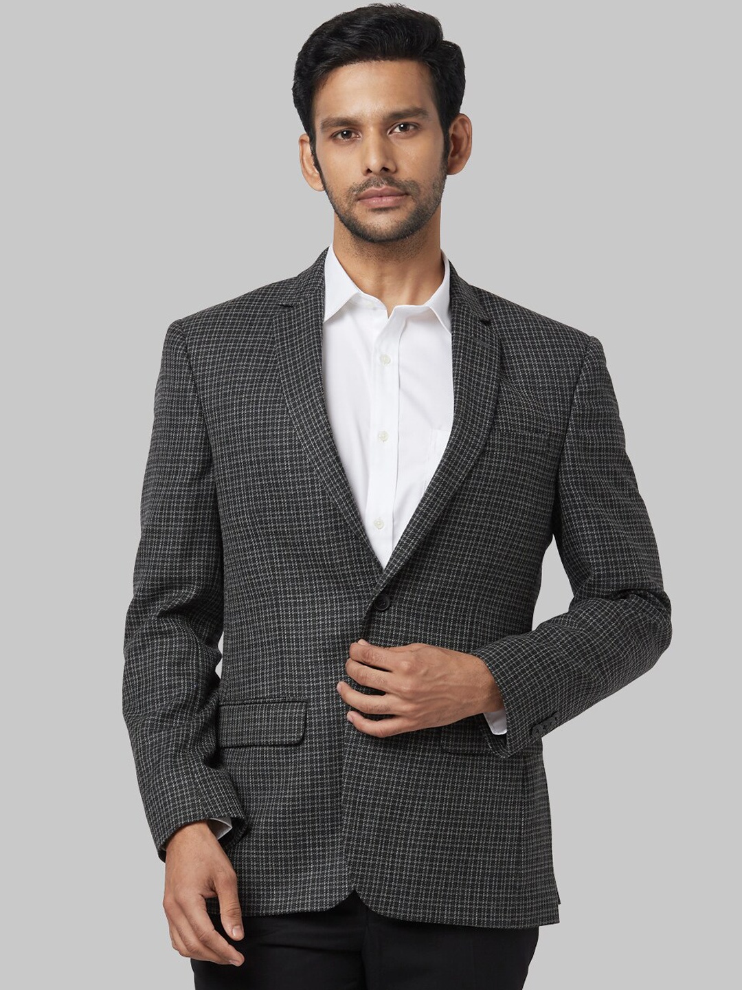 

Park Avenue Men Black Checked Single-Breasted Formal Blazer