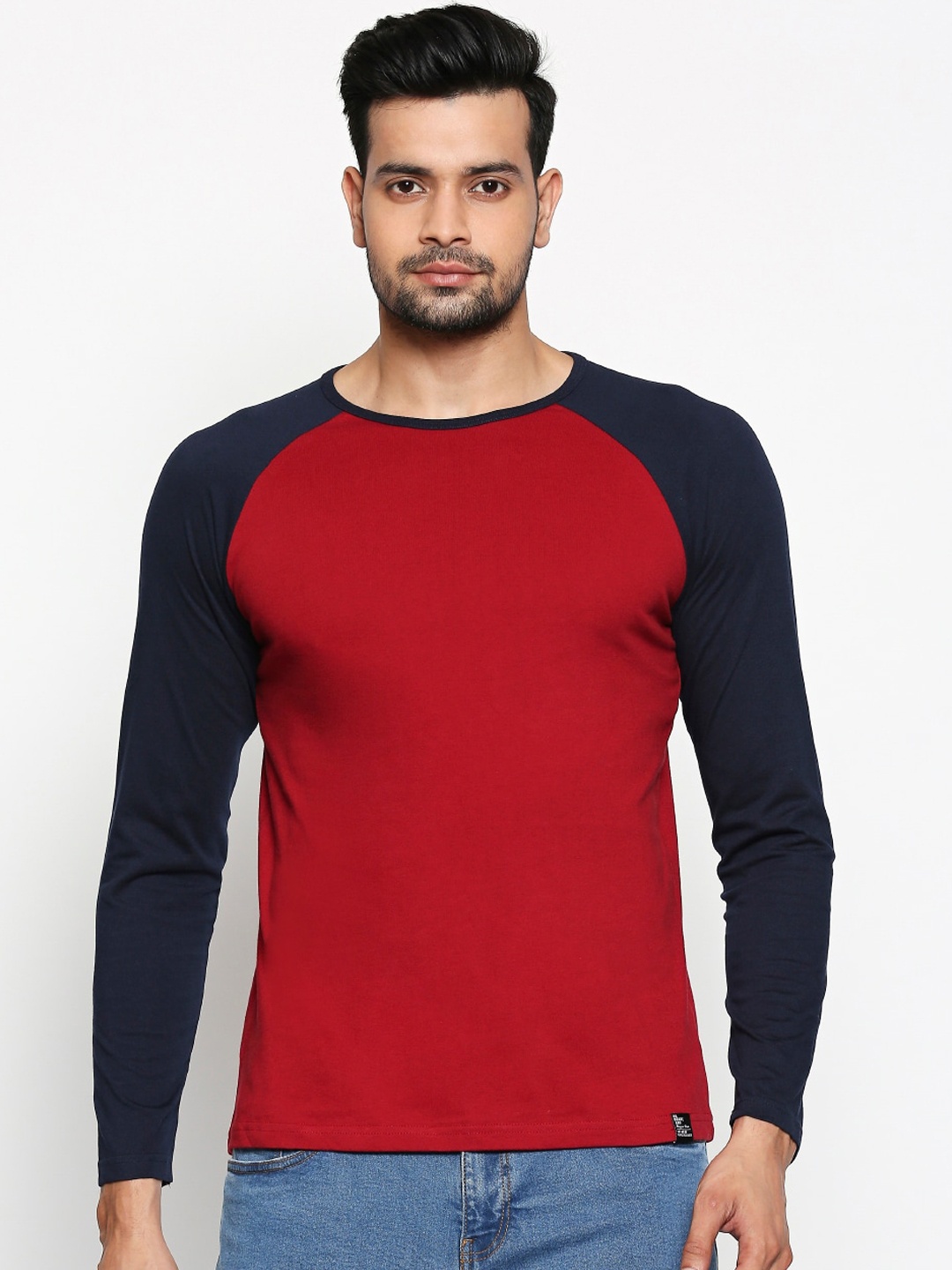 

People Men Red Colourblocked Round Neck T-shirt