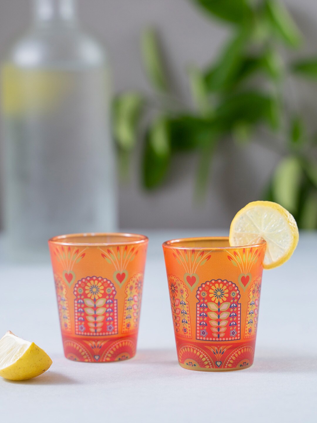 

KOLOROBIA Set Of 2 Yellow & Orange Truck Art Jharokha Frosted Shot Glasses