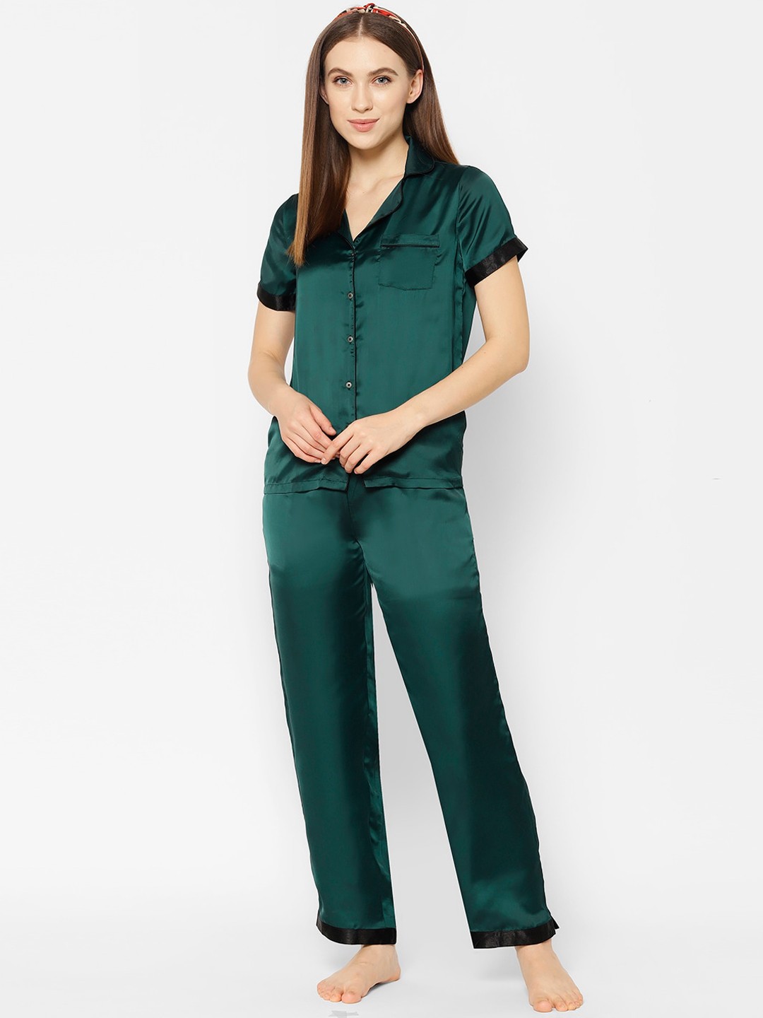 

HOUSE OF KKARMA Women Green Solid Night Suit