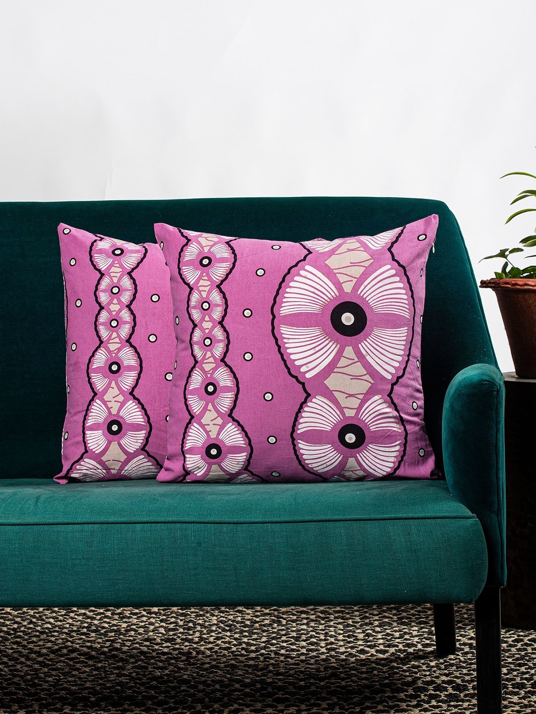 

Contrast Living Set Of 2 Pink & Off-White Printed Square Cushion Covers