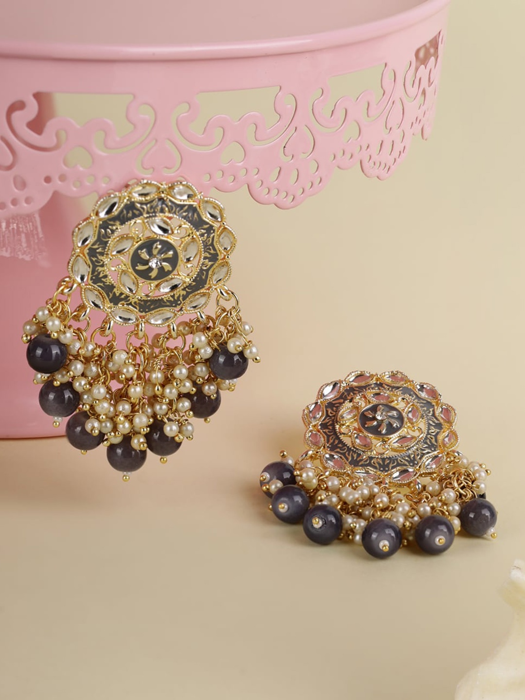 

Priyaasi Grey Contemporary Chandbalis