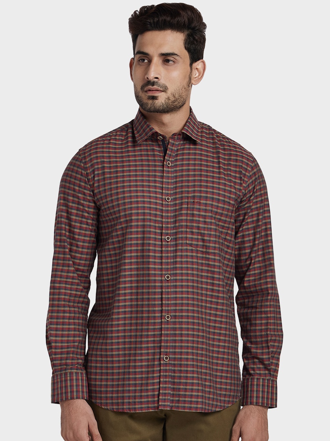 

ColorPlus Men Maroon & Navy Blue Tailored Fit Checked Casual Shirt