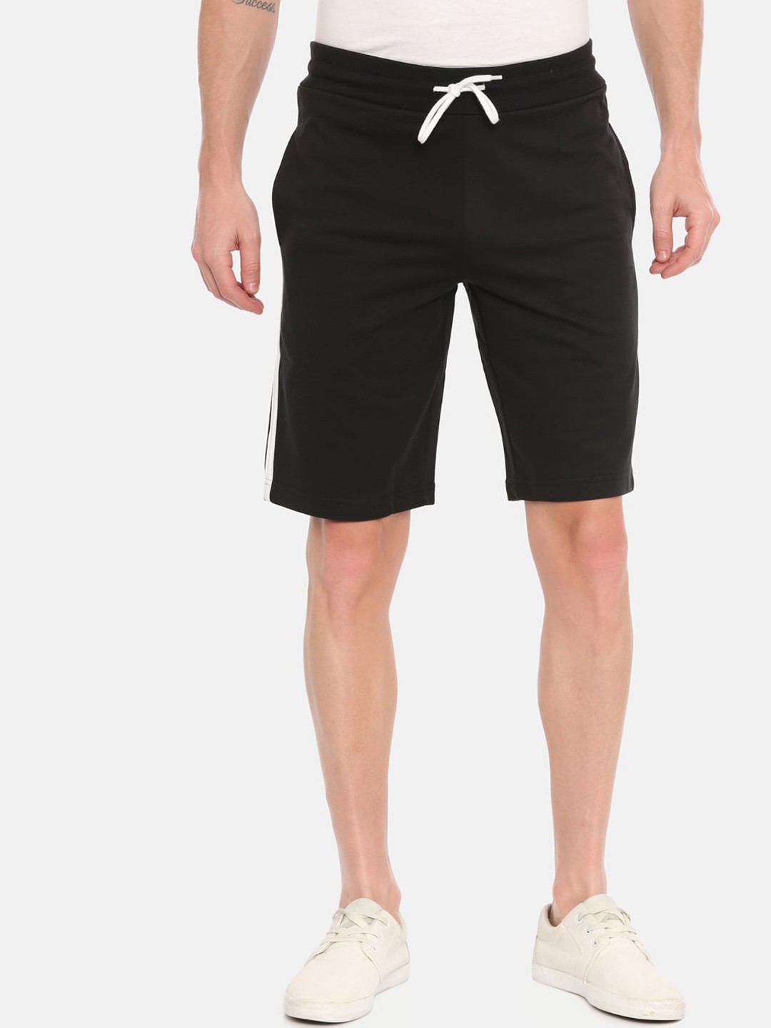 

Classic Polo Men Black Solid Regular Fit Regular Shorts