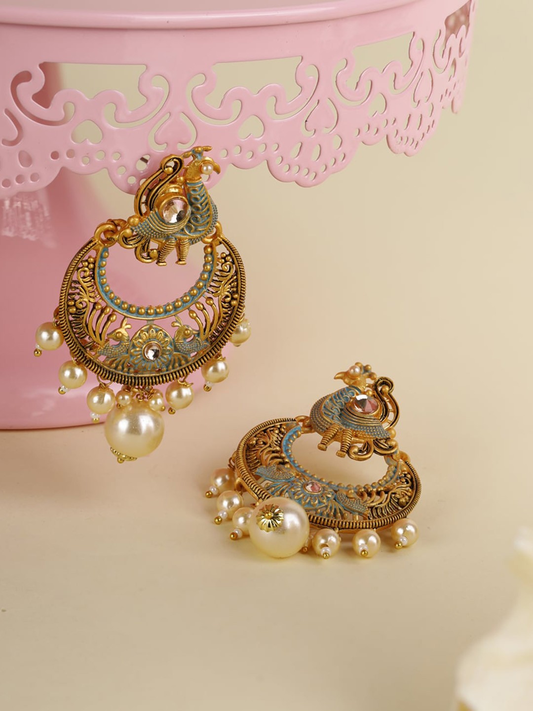 

Priyaasi Gold-Toned & Blue Contemporary Chandbalis