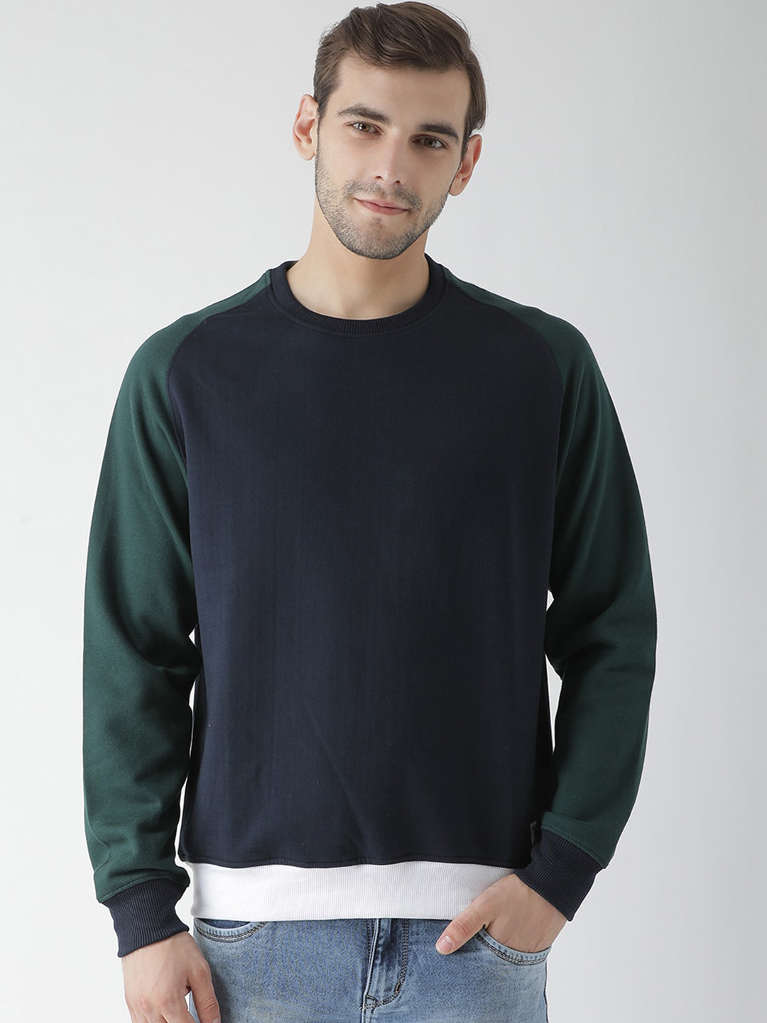 

GRIFFEL Men Navy Blue & Navy Blue Solid Sweatshirt