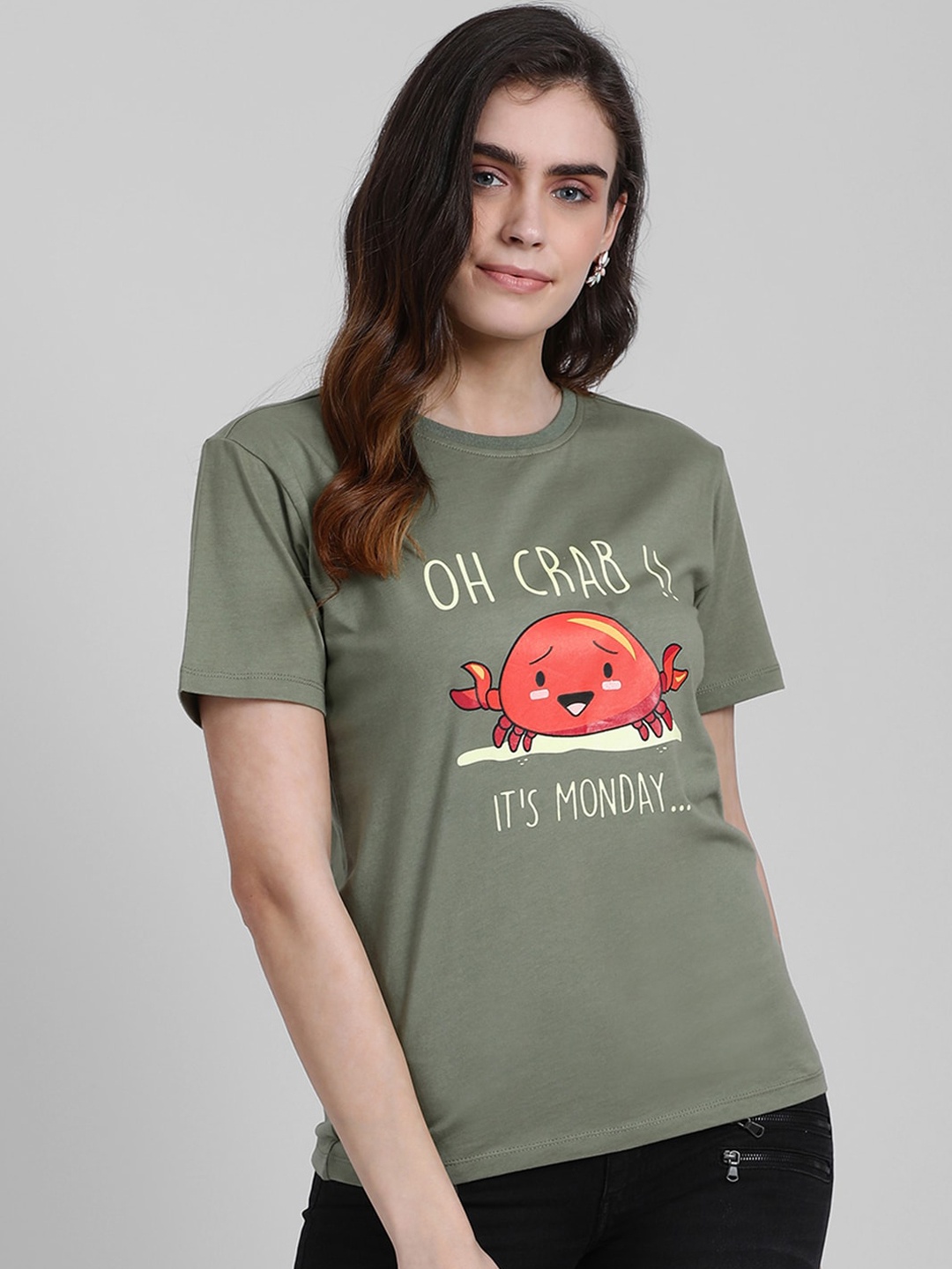 

Zink London Women Olive Green Printed Round Neck Pure Cotton T-shirt
