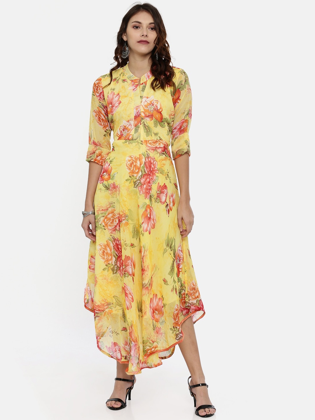 

Souchii Women Yellow Printed Maxi Dress