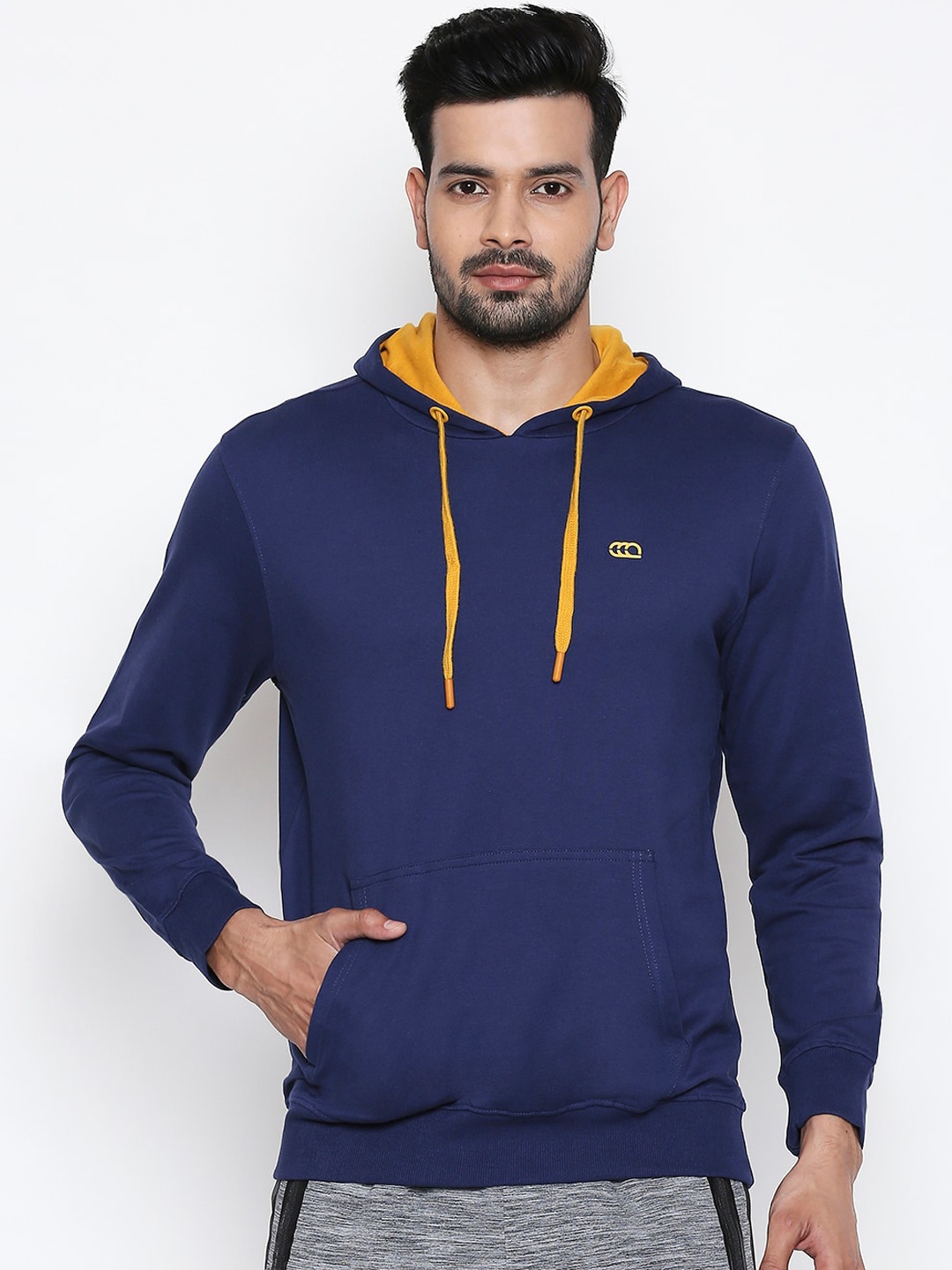 

Ajile by Pantaloons Men Blue Solid Sweatshirt