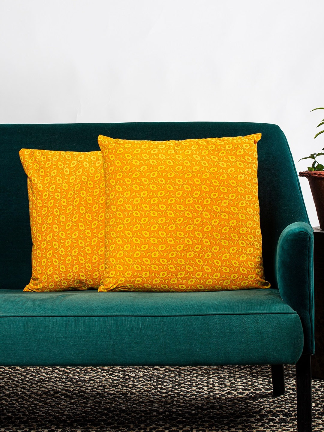 

Contrast Living Set Of 2 Orange & Yellow Printed Square Cushion Cover