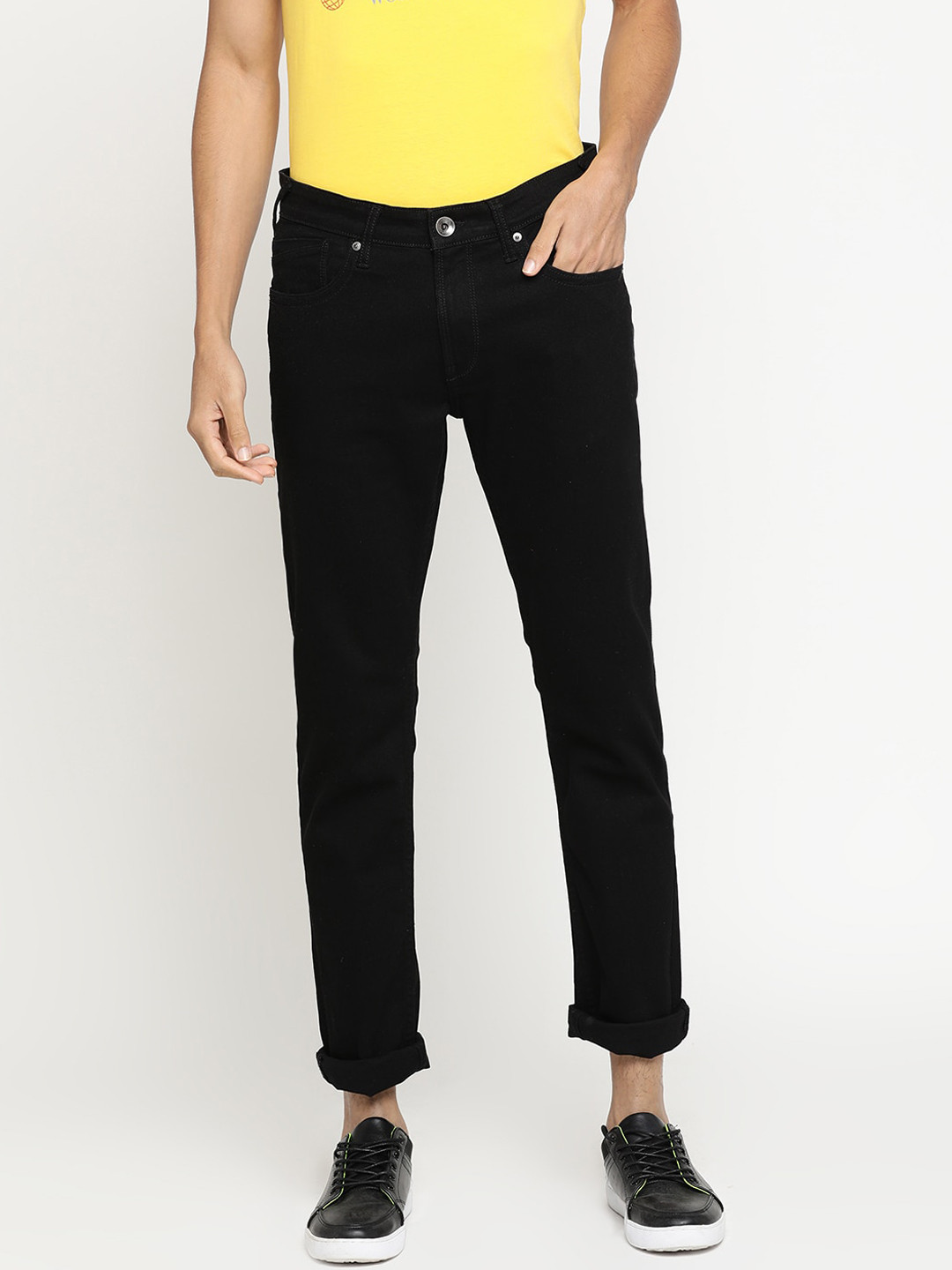 

Pepe Jeans Men Black Regular Fit Mid-Rise Clean Look Jeans