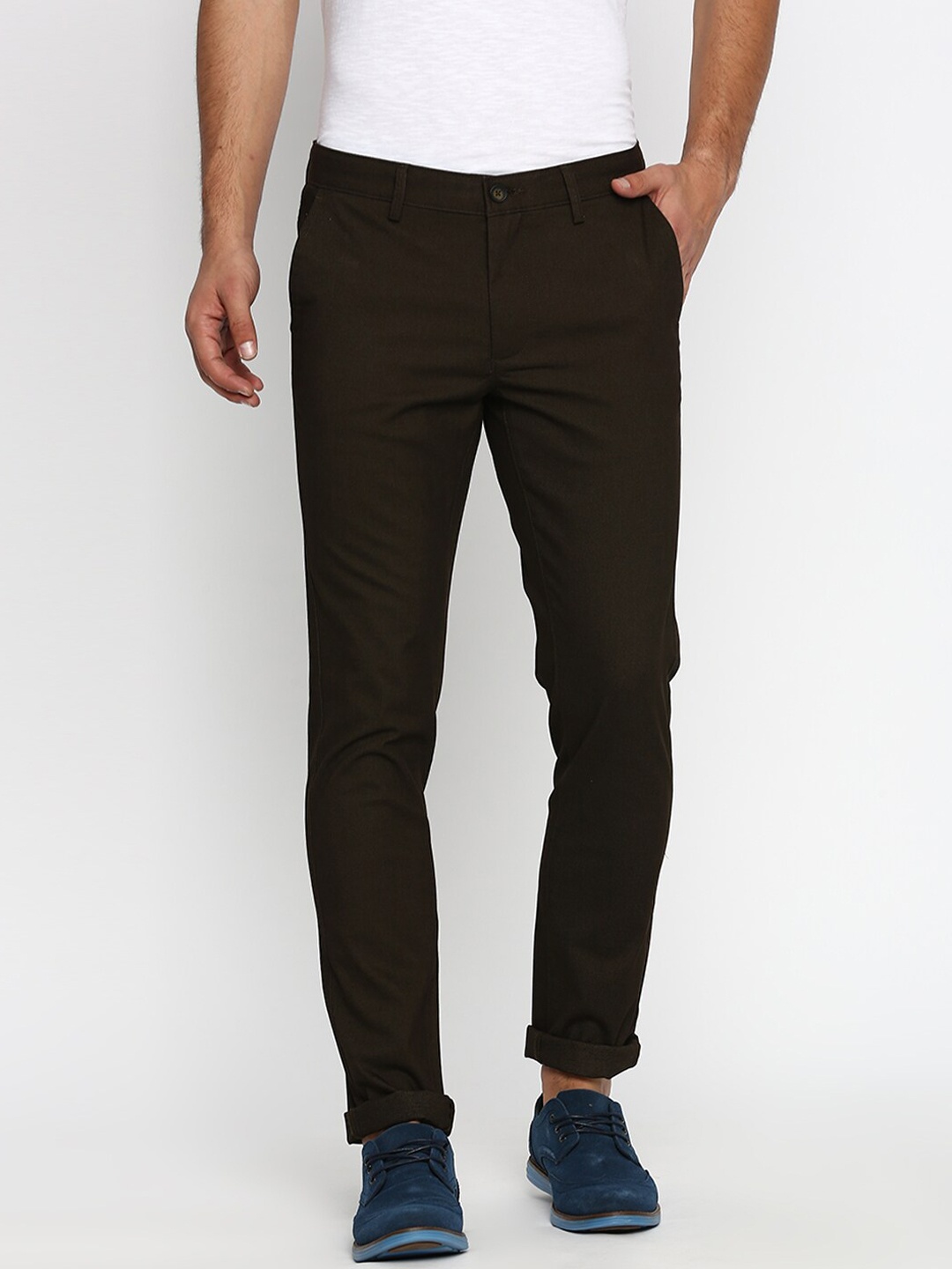 

Basics Men Brown Tapered Fit Solid Regular Trousers
