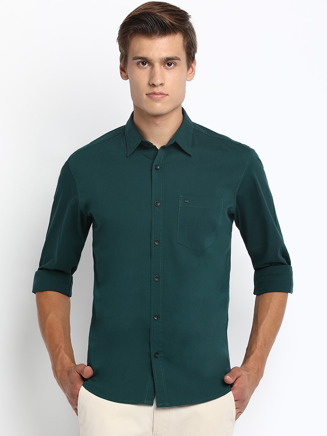 

Basics Men Green Slim Fit Solid Casual Shirt