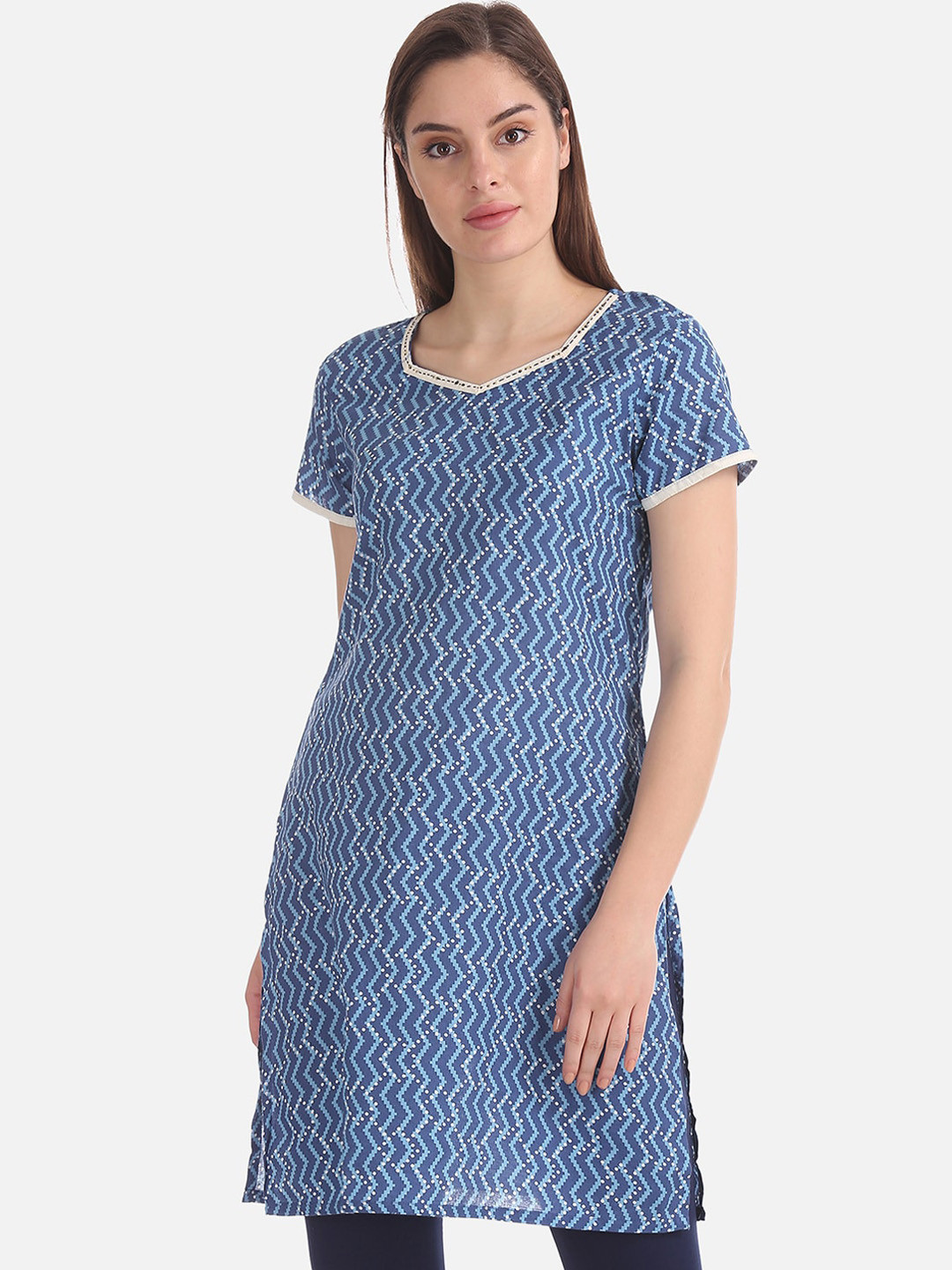 

Karigari Women Blue & White Printed Straight Kurta