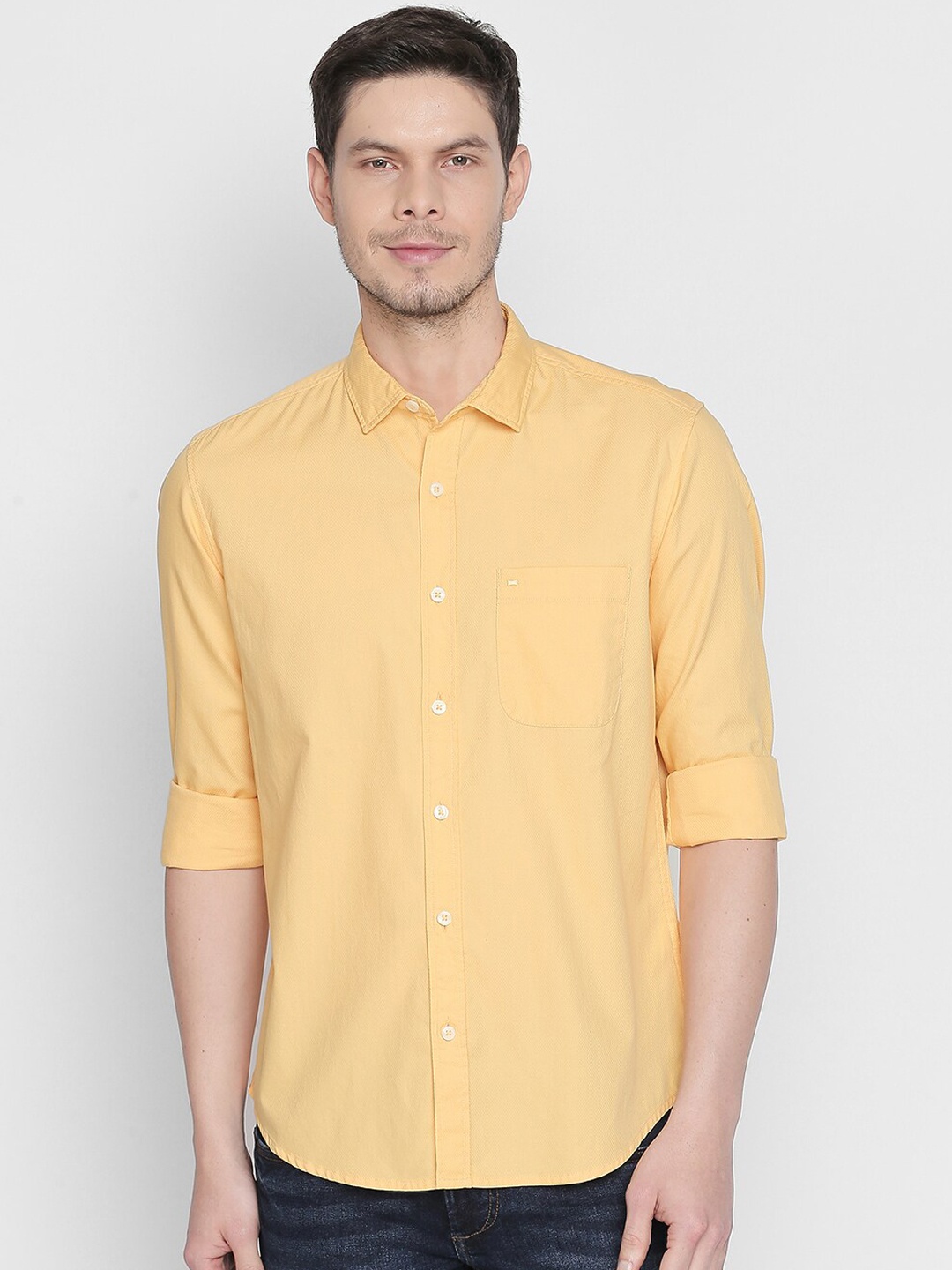 

Basics Men Yellow Slim Fit Solid Casual Shirt
