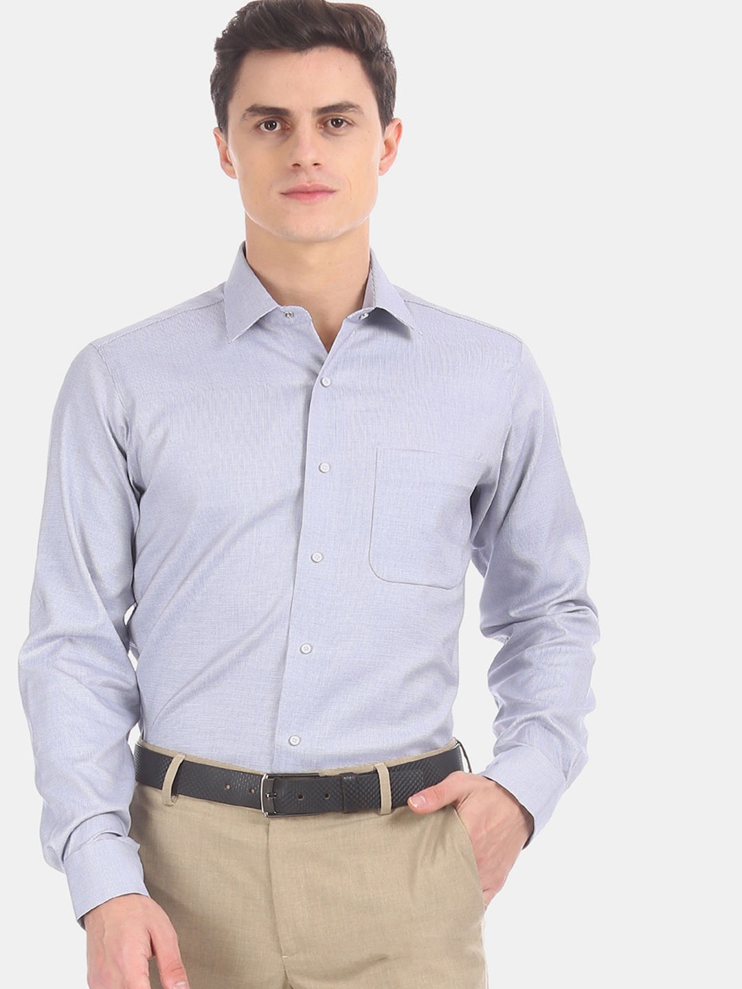 

Arrow Men Grey Regular Fit Solid Formal Shirt