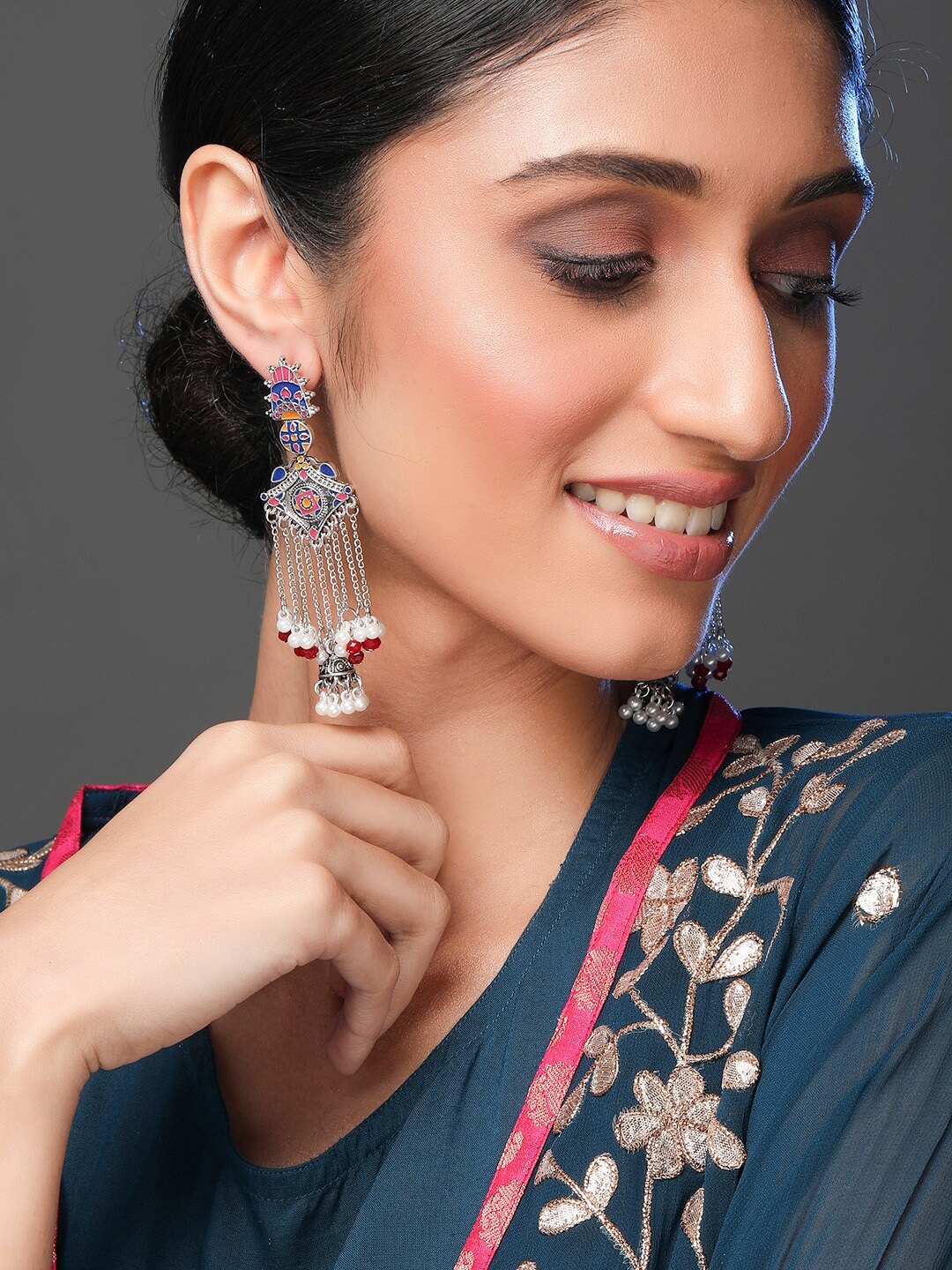 

Rubans Silver-Plated & Navy Blue Enamelled Hand-Painted Floral Drop Earrings