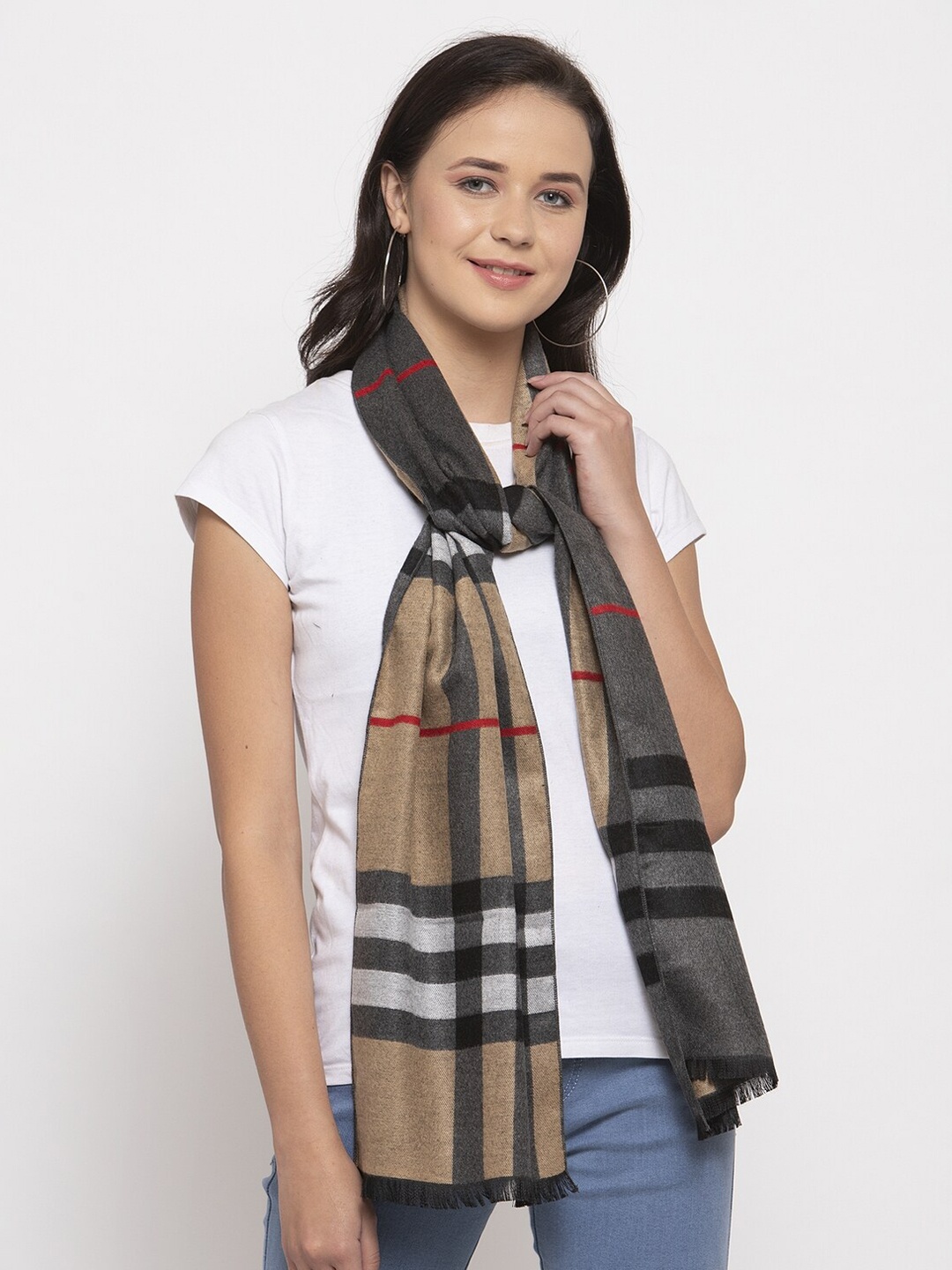 

Calvadoss Women Grey & Beige Checked Stole
