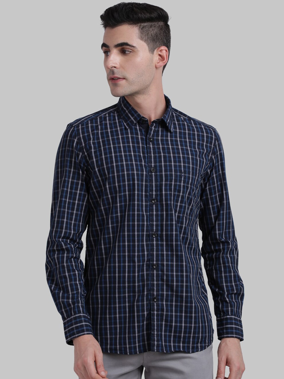 

Parx Men Blue & Off-White Regular Fit Checked Casual Shirt