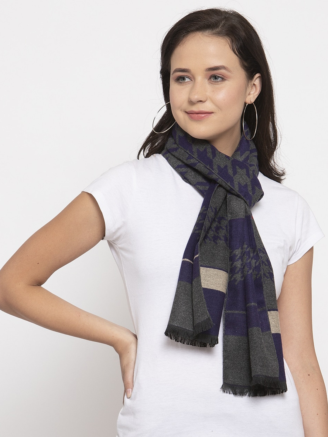 

Calvadoss Women Grey & Blue Woven Design Stole