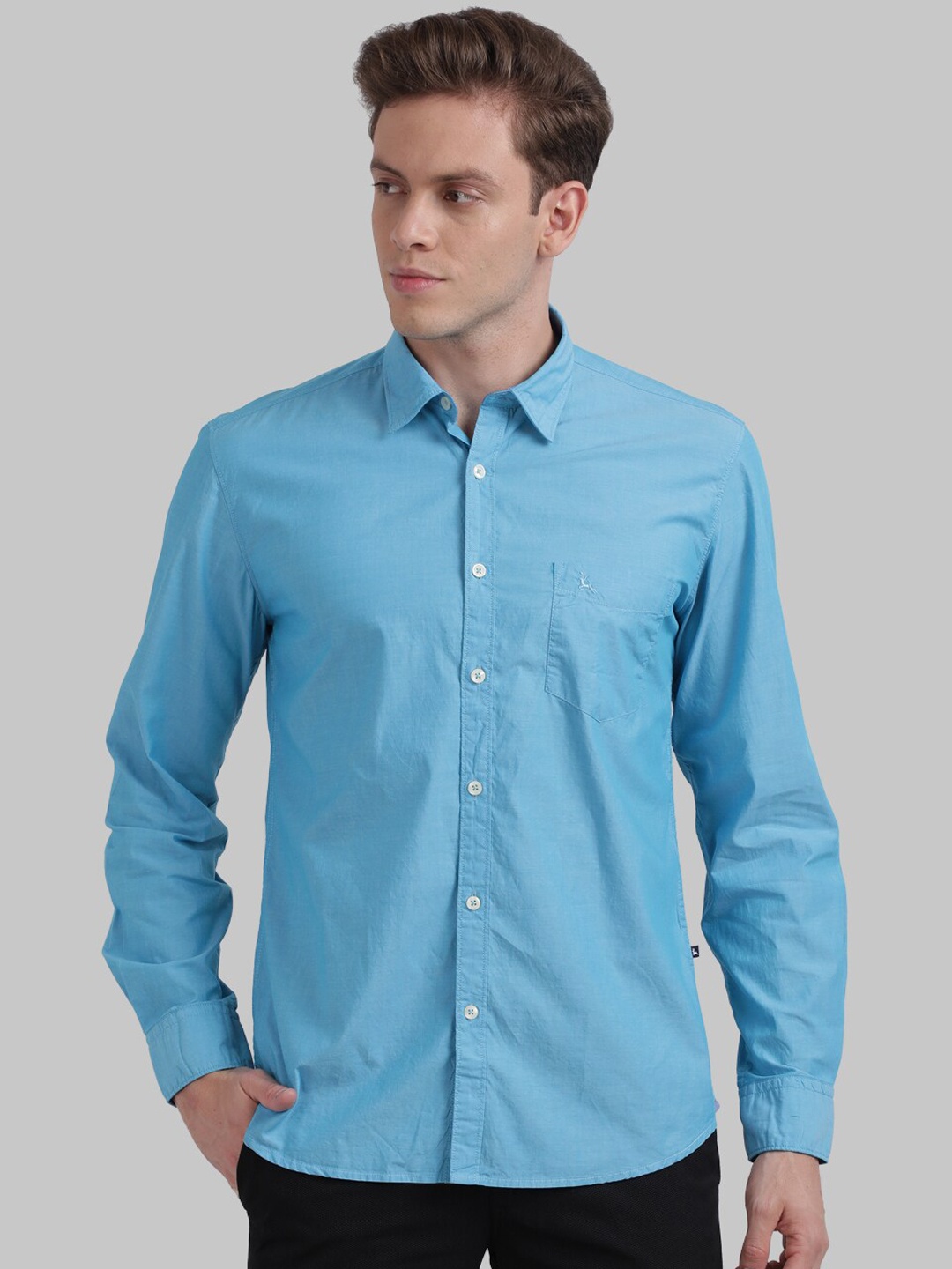 

Parx Men Blue Regular Fit Solid Casual Shirt