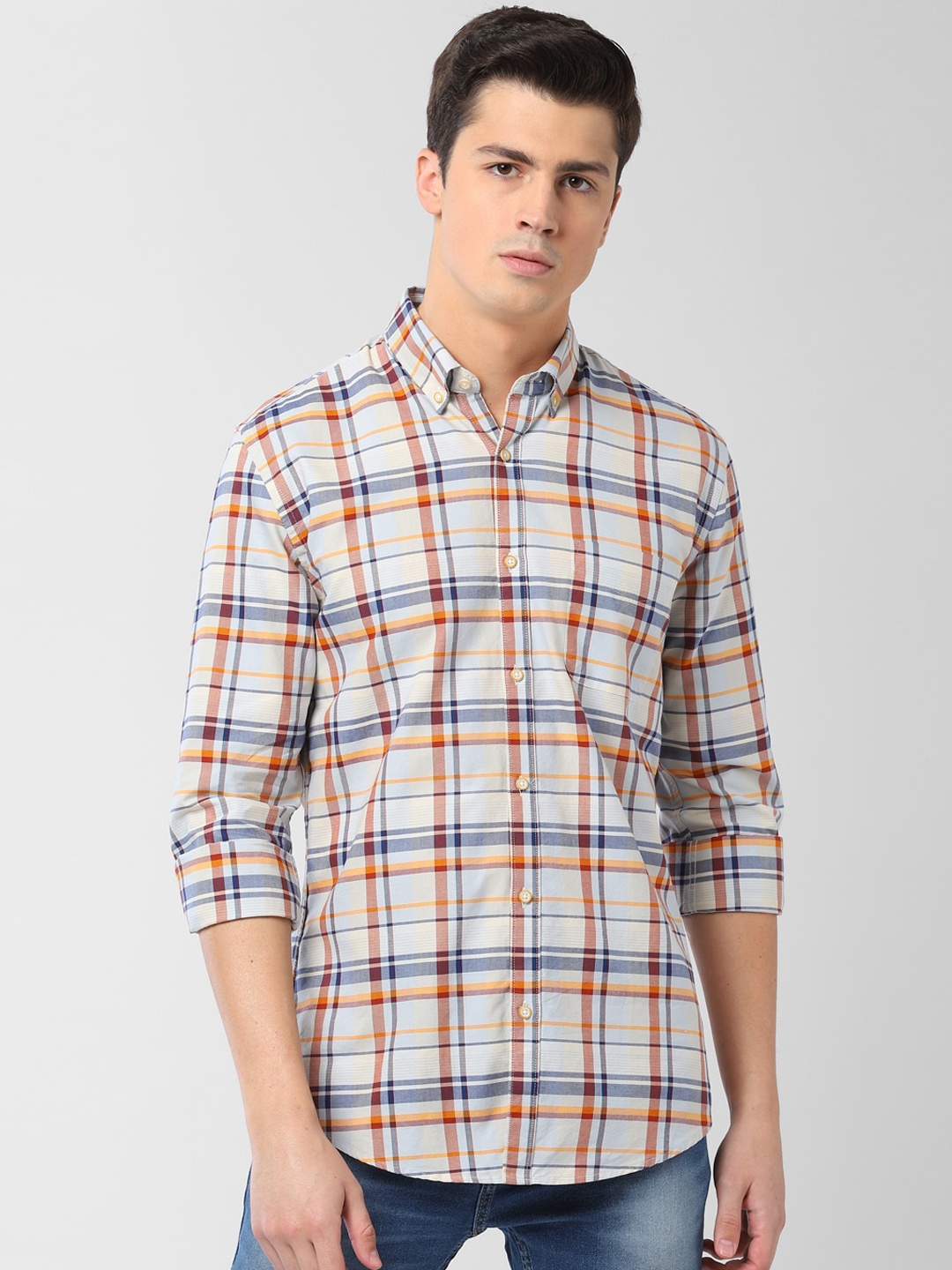 

Peter England Elite Men Off-White & Navy Blue Slim Fit Checked Casual Shirt
